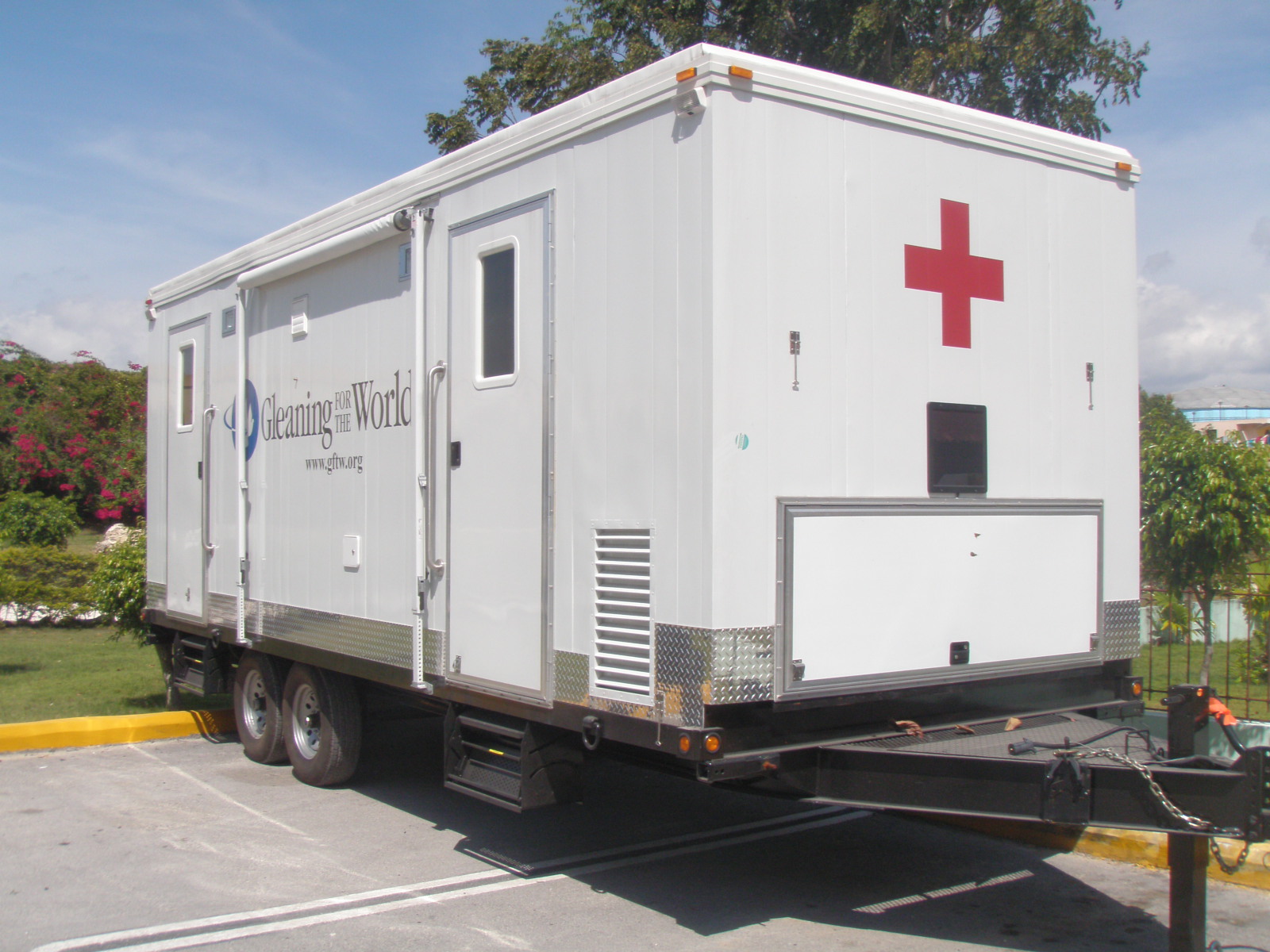 Eco-Panels ruggedized mobile clinic